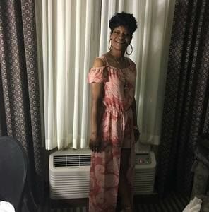 Meet your Posher, Vanessa